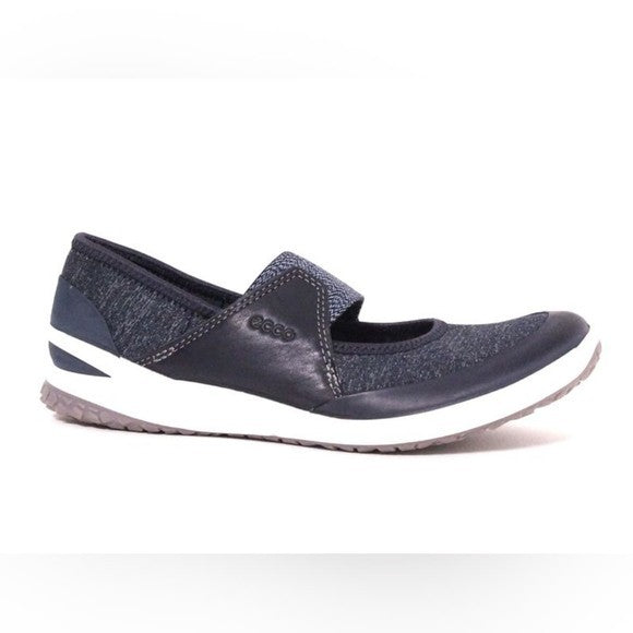 ECCO Women's Biom Life Mary Jane Flats Cross Trainer Slip-On Shoes Size 7-7.5